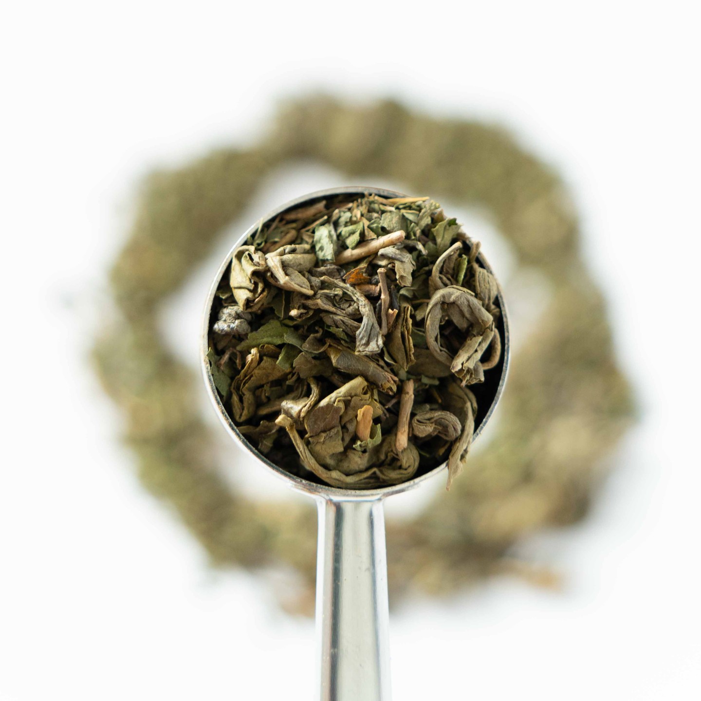 Subtilithé : thé vert parfumé à la menthe